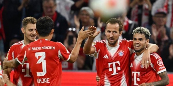 踢球者评德甲首轮最佳阵容：凯恩领先拜仁5将入选，迪亚斯无缘