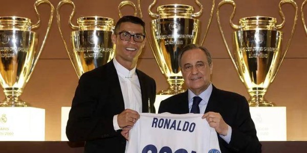 一意孤行的C罗！八年如一日重复同样剧本，公开炮轰曼联已五年未获冠军